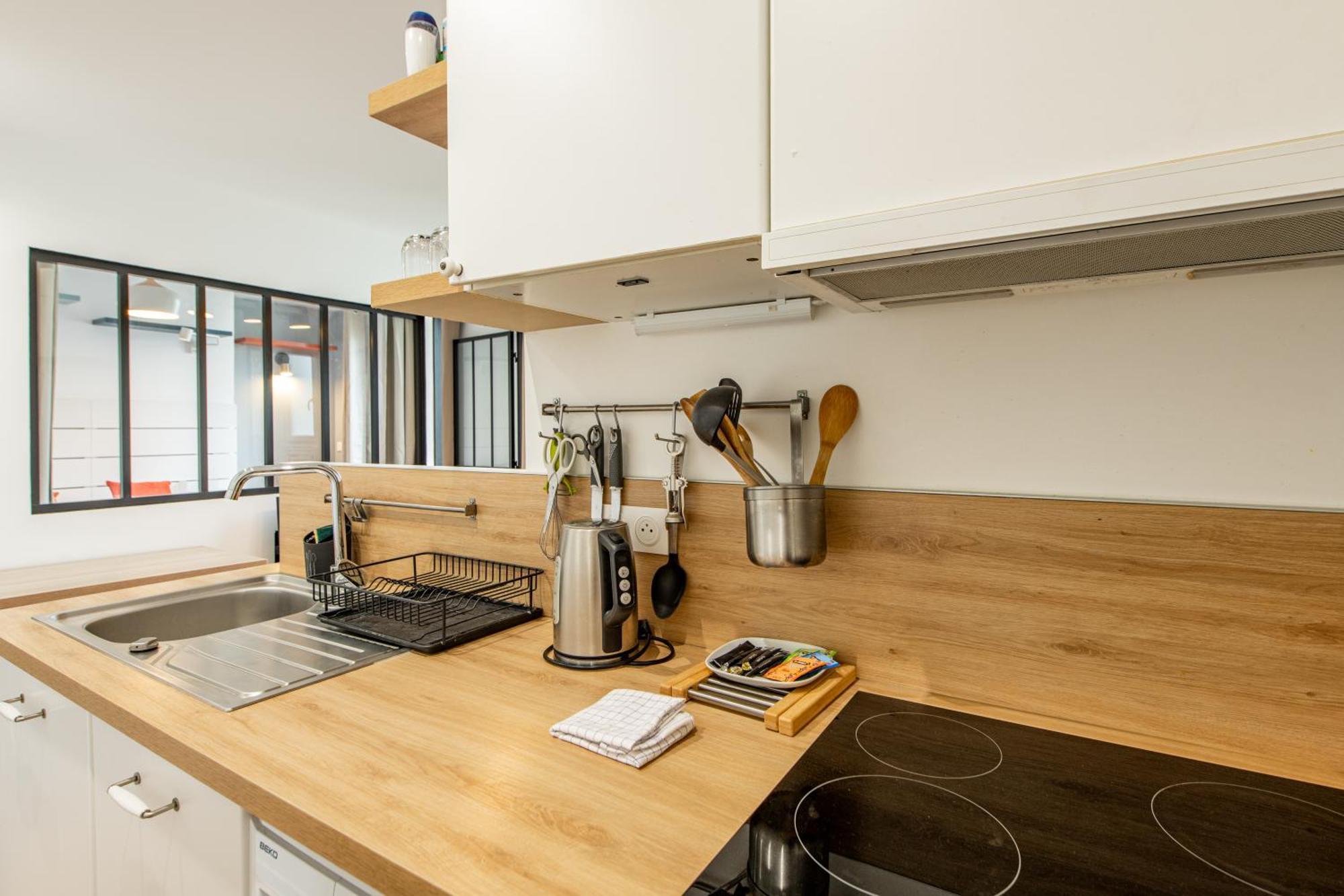 Cozy 1-bedroom With Amenities Near Iconic Montmartre Neighbourhood Appartement