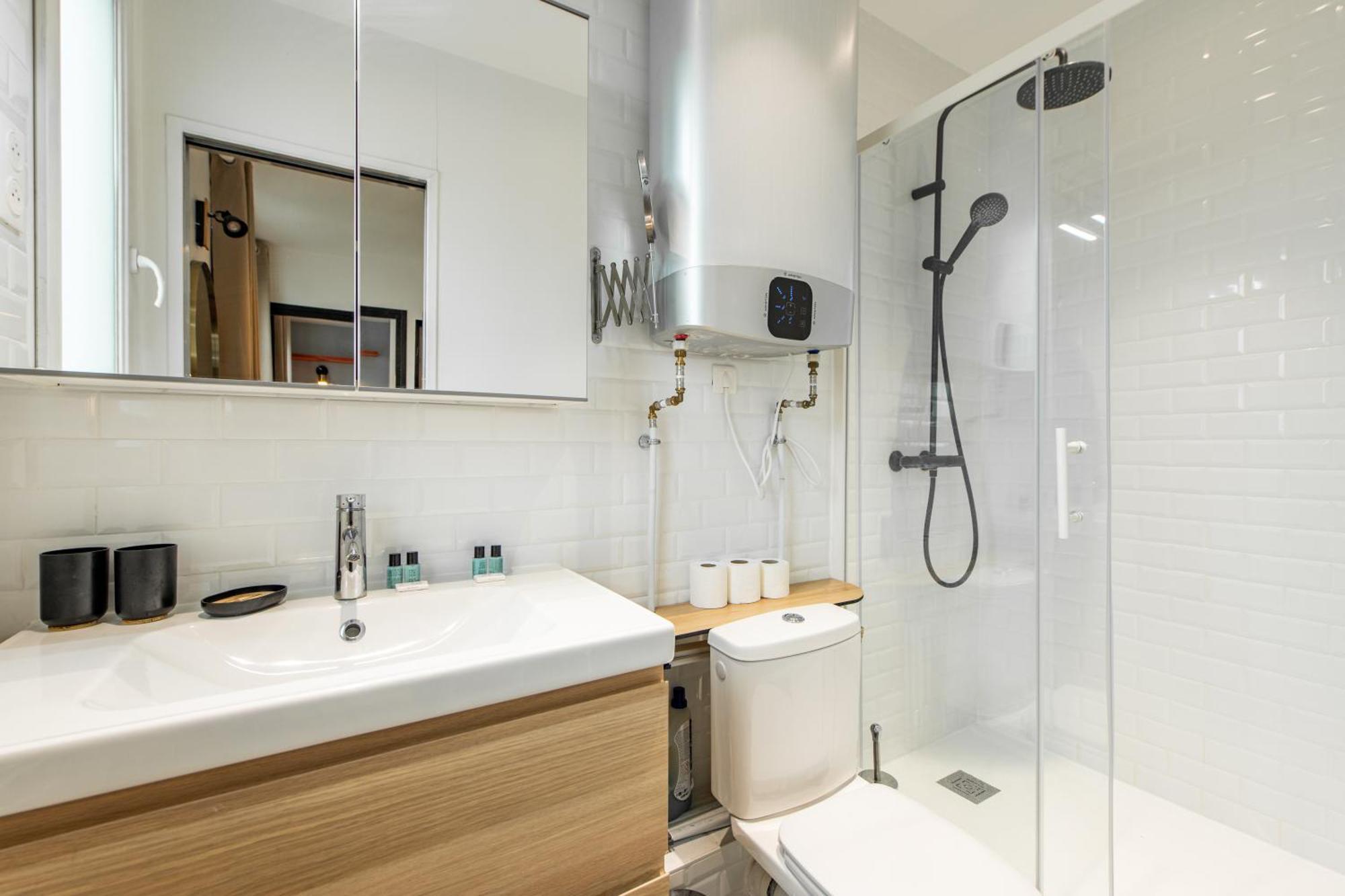 Appartement Cozy 1-bedroom With Amenities Near Iconic Montmartre Neighbourhood