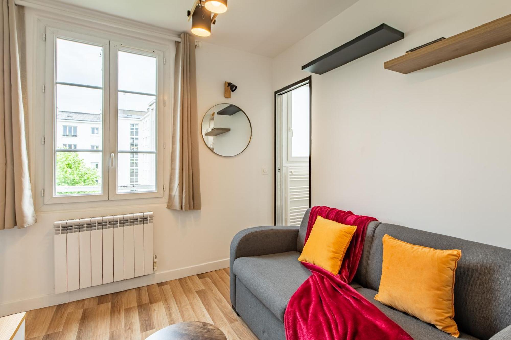 Appartement Cozy 1-bedroom With Amenities Near Iconic Montmartre Neighbourhood *
